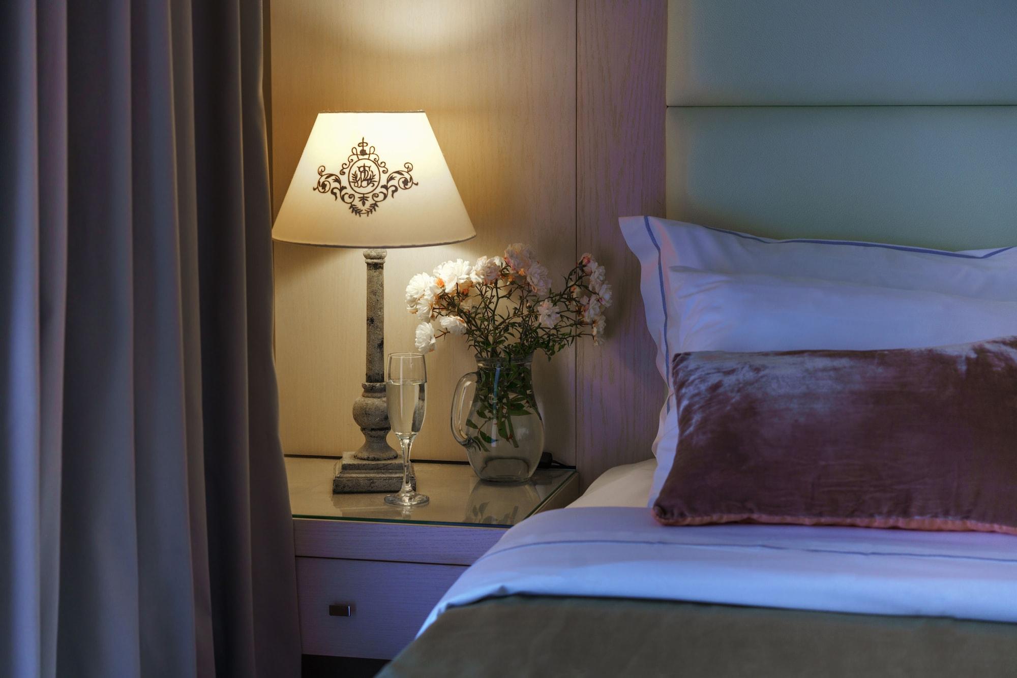 Greek Pride Cronwell Rahoni Hotel (Adults Only) Nea Skioni Exteriör bild