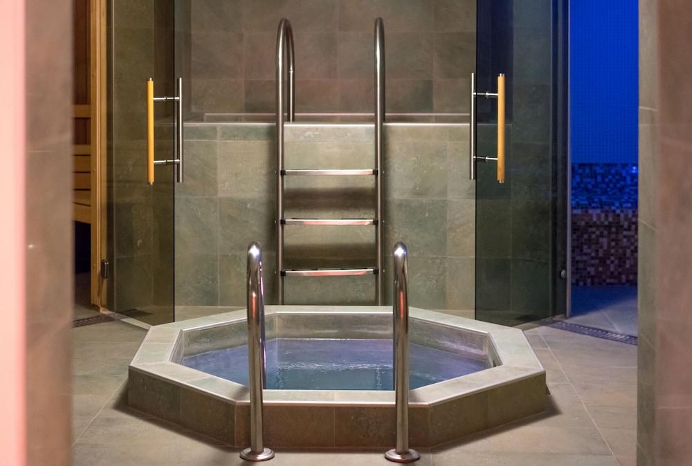 Greek Pride Cronwell Rahoni Hotel (Adults Only) Nea Skioni Exteriör bild