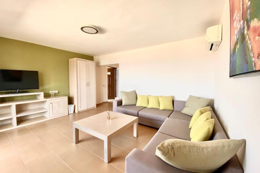 Greek Pride Cronwell Rahoni Hotel (Adults Only) Nea Skioni Exteriör bild