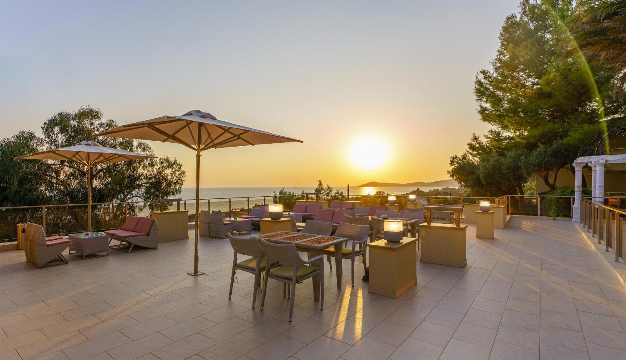 Greek Pride Cronwell Rahoni Hotel (Adults Only) Nea Skioni Exteriör bild