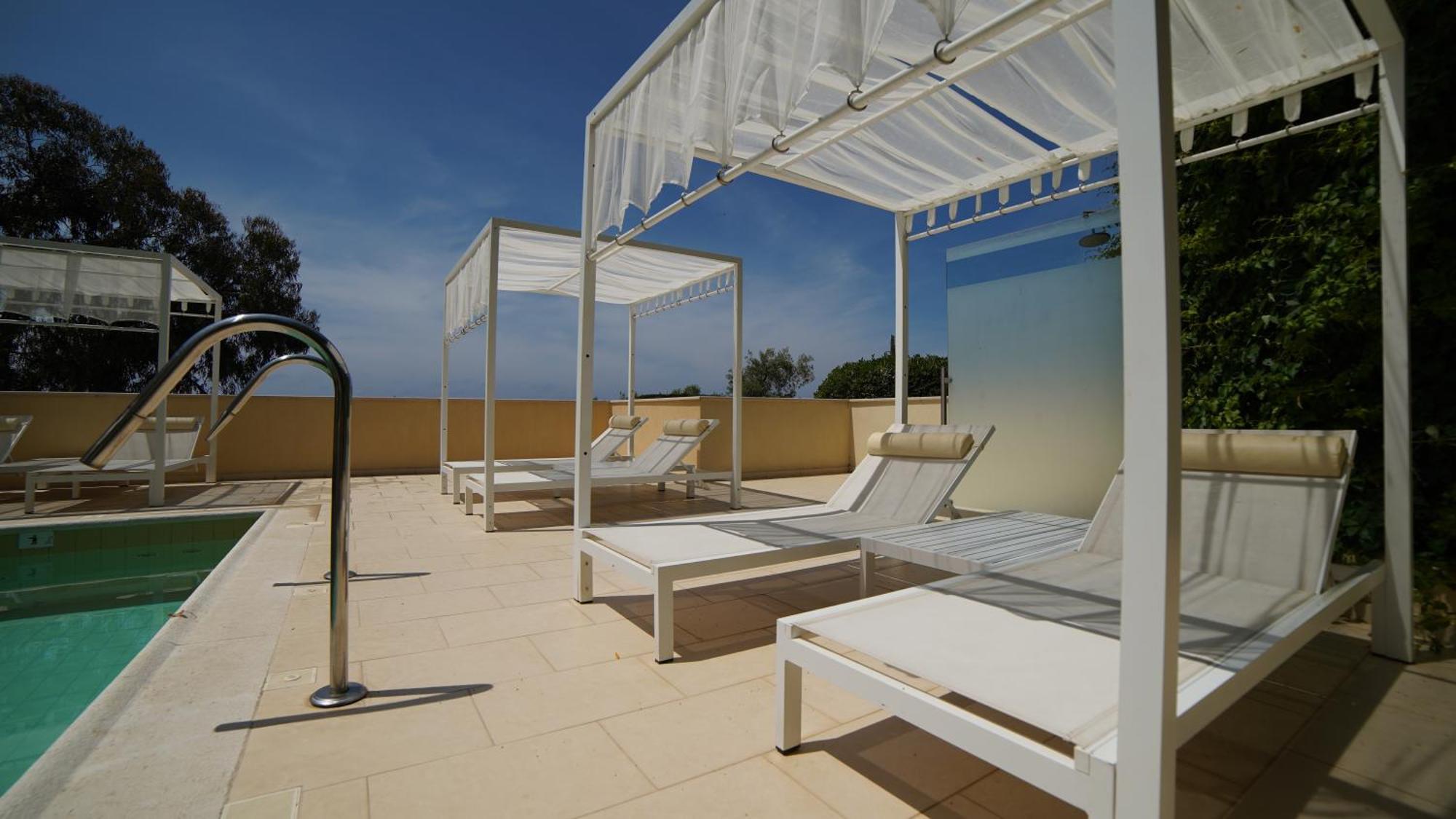 Greek Pride Cronwell Rahoni Hotel (Adults Only) Nea Skioni Exteriör bild