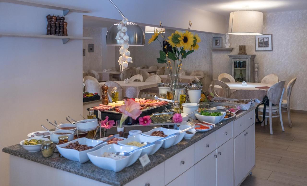 Greek Pride Cronwell Rahoni Hotel (Adults Only) Nea Skioni Exteriör bild